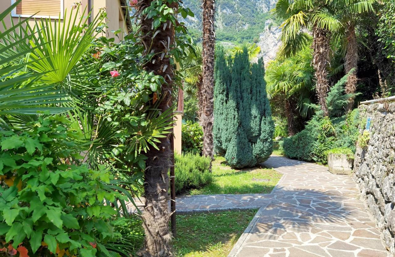 Blulago Apartments Riva del Garda Dış mekan fotoğraf